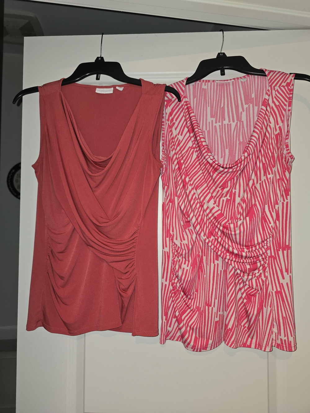 NY&Co. Women’s Draped Neck Sleeveless Top - Pink/Coral